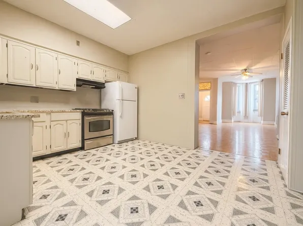 701 Bergen Avenue image 6 of 17