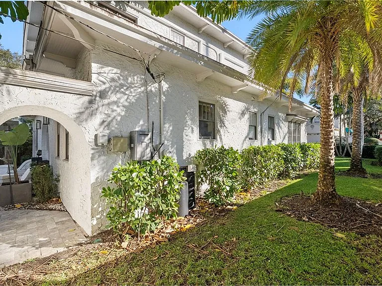 2943 W Bayshore Ct — Photo 54