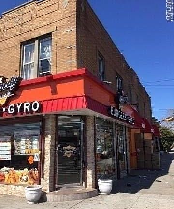3rd image of 21619 Linden Blvd