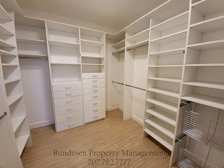 1727 Southgate Dr — Photo 15