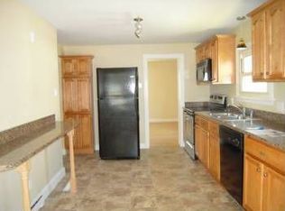 205 Dayton St, Springfield, MA 01118