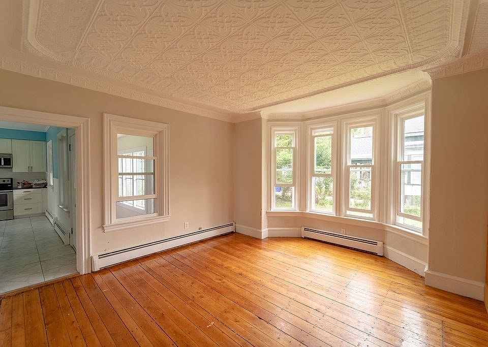 21 Oak St, Attleboro, MA 02703 Zillow