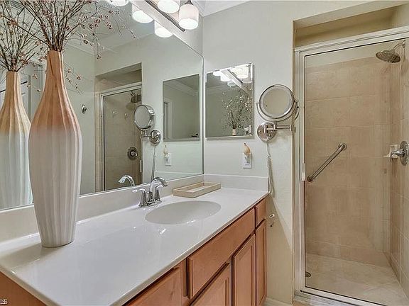 4th image of 10333 Heritage Bay Blvd Unit 1727