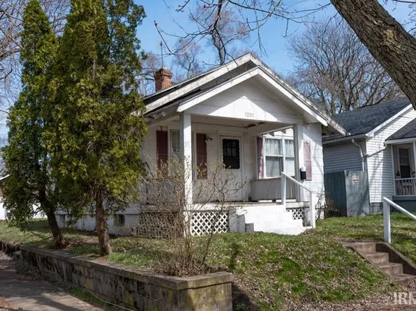 1201 E Fox St, South Bend, IN 46613