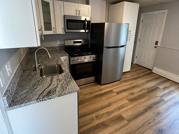 2nd image of 151-153 Franklin St #2R