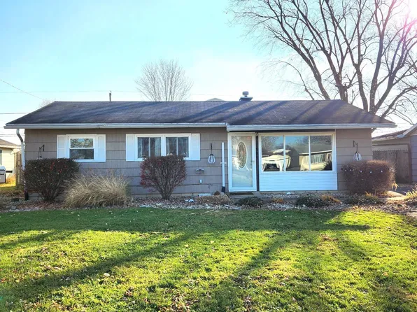 137 Longfellow Dr, Tiffin, OH 44883