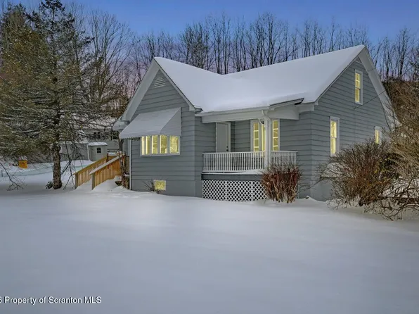 1279 Roosevelt Hwy, Waymart, PA 18472