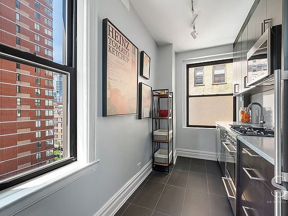 4th image of 457 W 57th St #1102