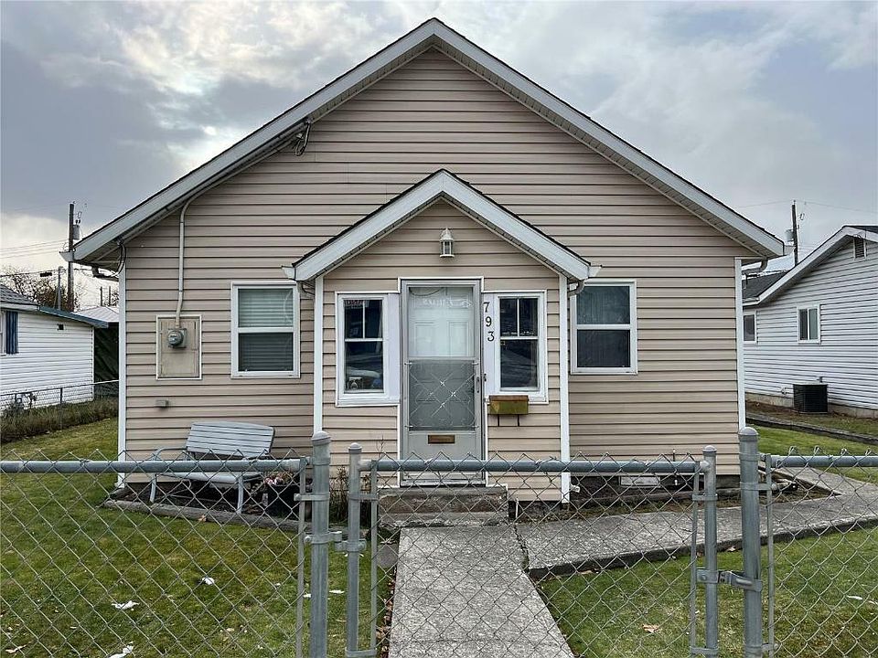 2nd image of 793 Clement Ave
