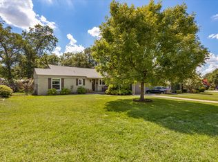 6445 Drury Ln, Fort Worth, TX 76116