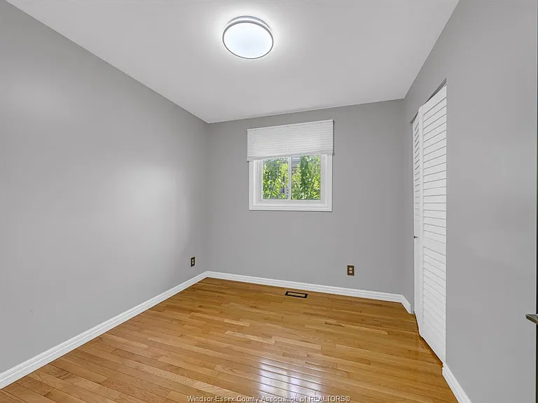 2823 Garvey Cres — Photo 18