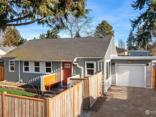 12028 3rd Avenue SW, Burien, WA 98146