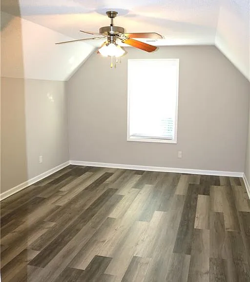 954 Downing Dr — Photo 19