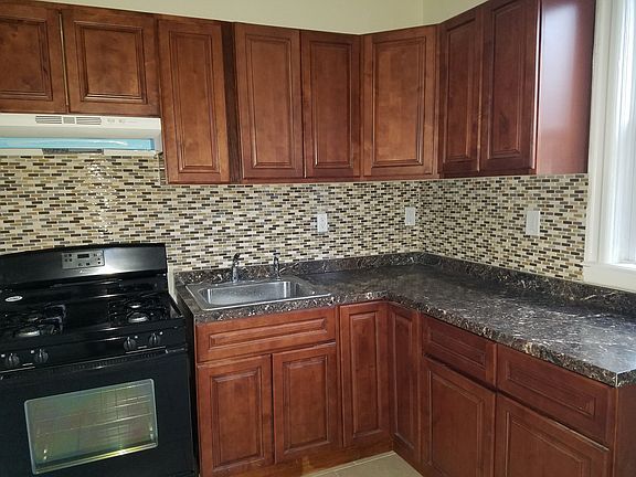 3rd image of 41 Sanford St #1