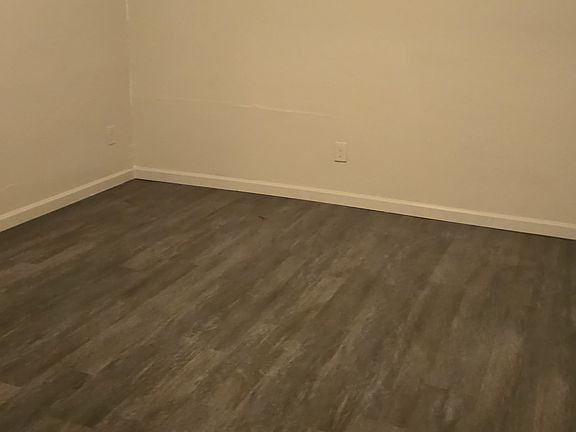 3rd image of 219 Westpark Ct