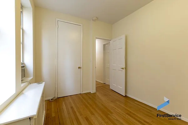 Rented by FirstService Realty (legacy) | media 31