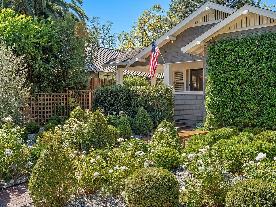 1703 Alexander Ct