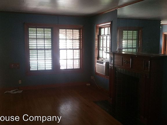 4th image of 2112 Avenue K