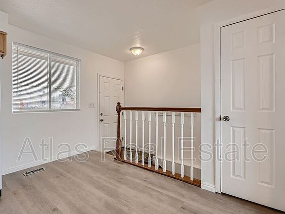 3rd image of 5568 S Rockford St