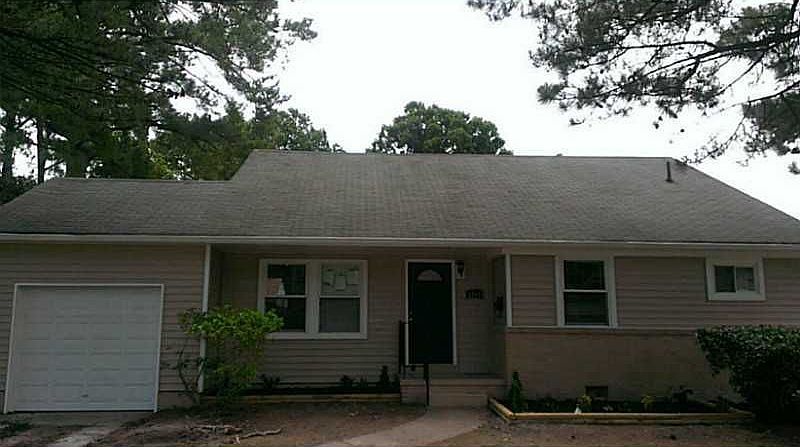 1st image of 1709 Skyline Dr