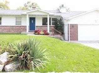 244 W Skyline Dr, Ballwin, MO