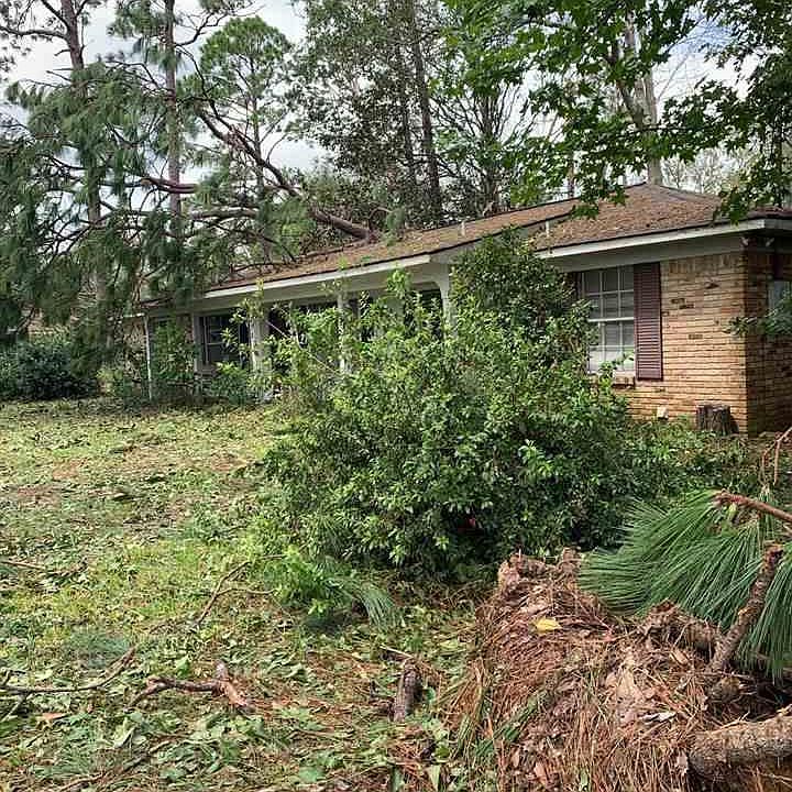 2nd image of 718 W Orchid Ave