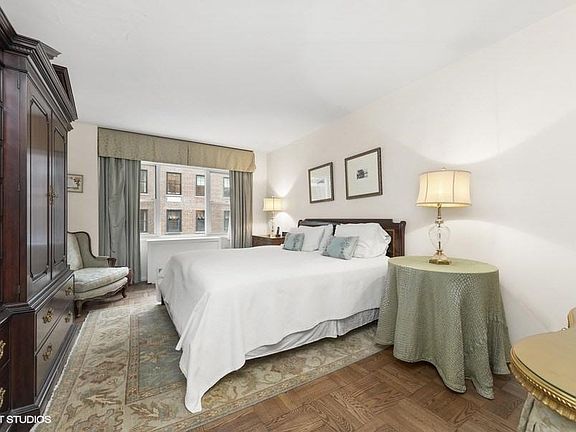 5th image of 16 Sutton Pl APT 13A