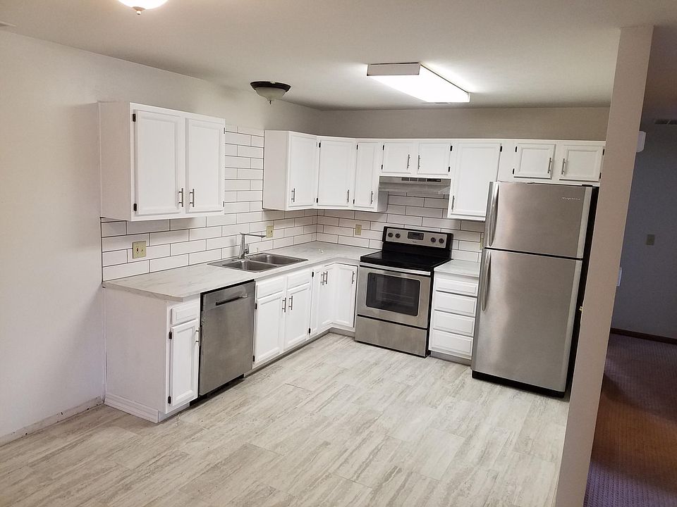 1st image of 110 Westhaven Dr