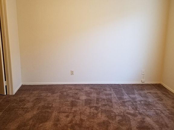 5th image of 14135 Doty Ave APT 16