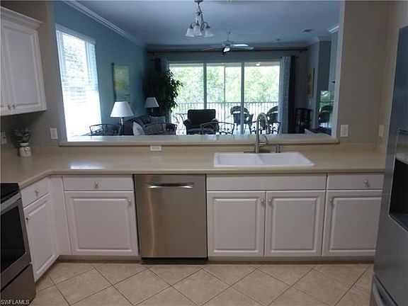 5th image of 3992-201 Bishopwood Ct E