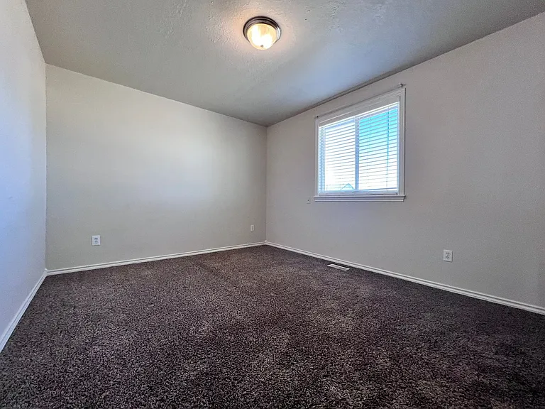 5193 N Toscana Ave — Photo 12