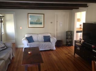 31 Extension St, Newport, RI 02840