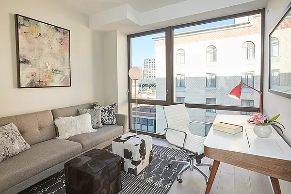 Rented by Chase Global Realty Corp | media 15