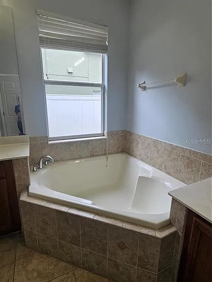 317 E Blue Water Edge Dr — Photo 36