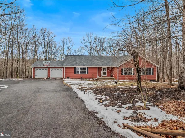242 Driftwood Dr, Gerrardstown, WV 25420