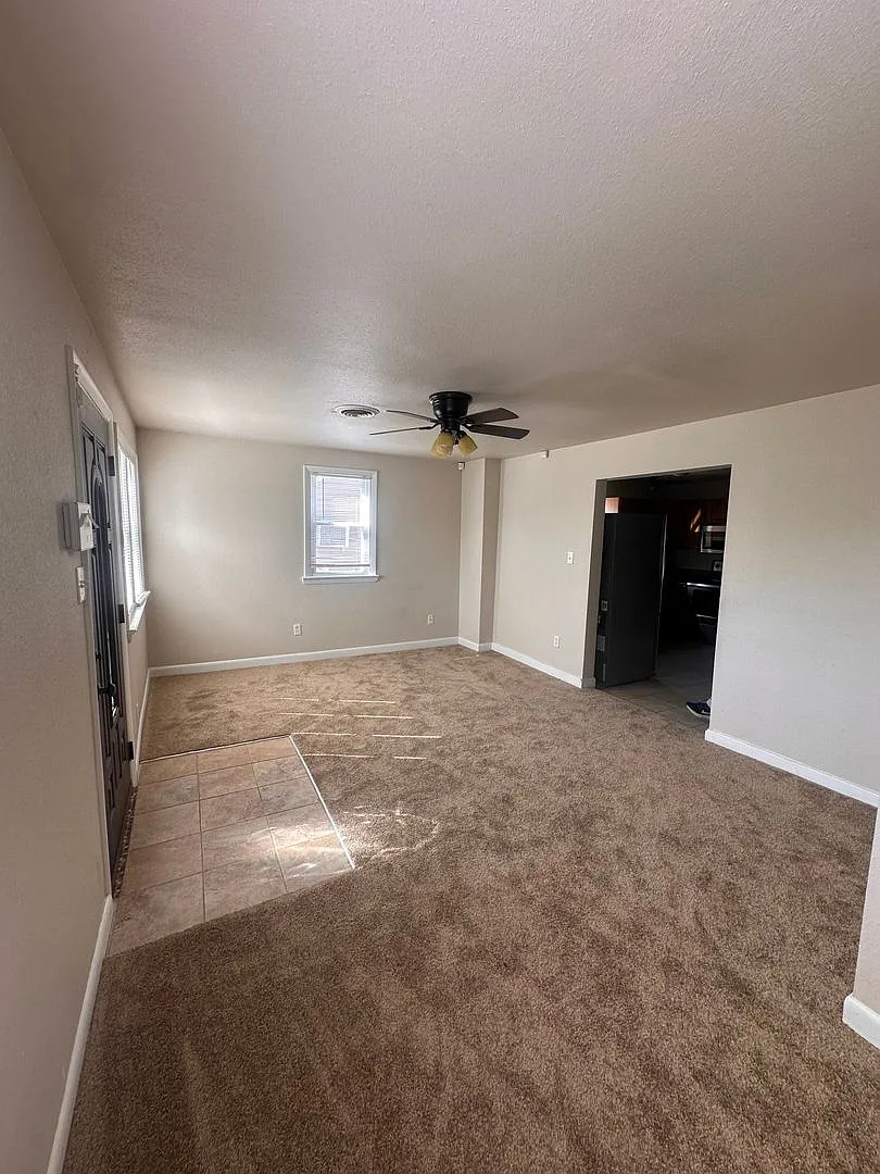 4 Bedroom 2 Bathroom Home in Norfolk! — Photo 2