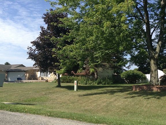 2nd image of 542 E Dawn Dr