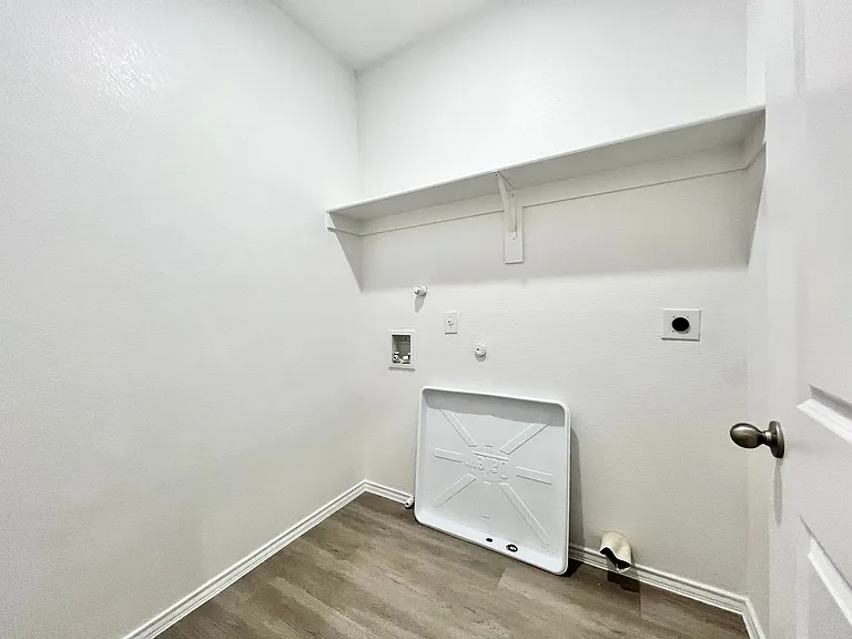 3501 NW Renfro St #204 — Photo 27