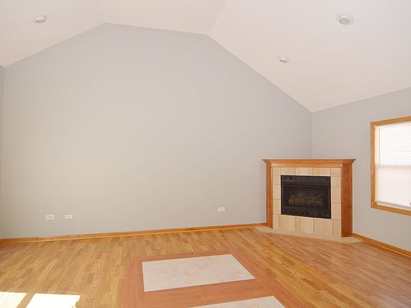 3rd image of 4420 S Komensky Ave