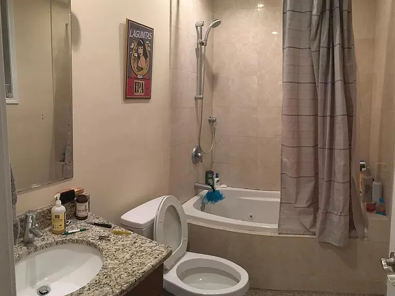 1032 N Mozart St #1 — Photo 6