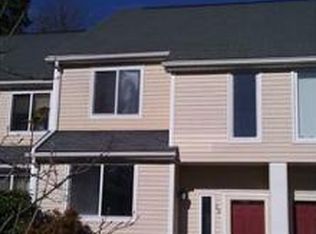12 Gaslight Ln, North Easton, MA 02356