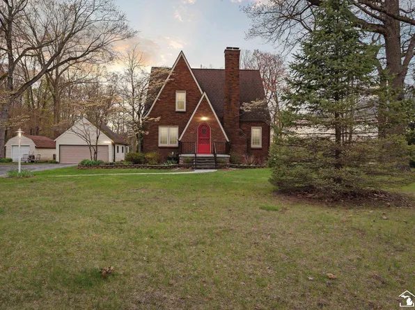 13260 Bunton Rd, Willis, MI 48191