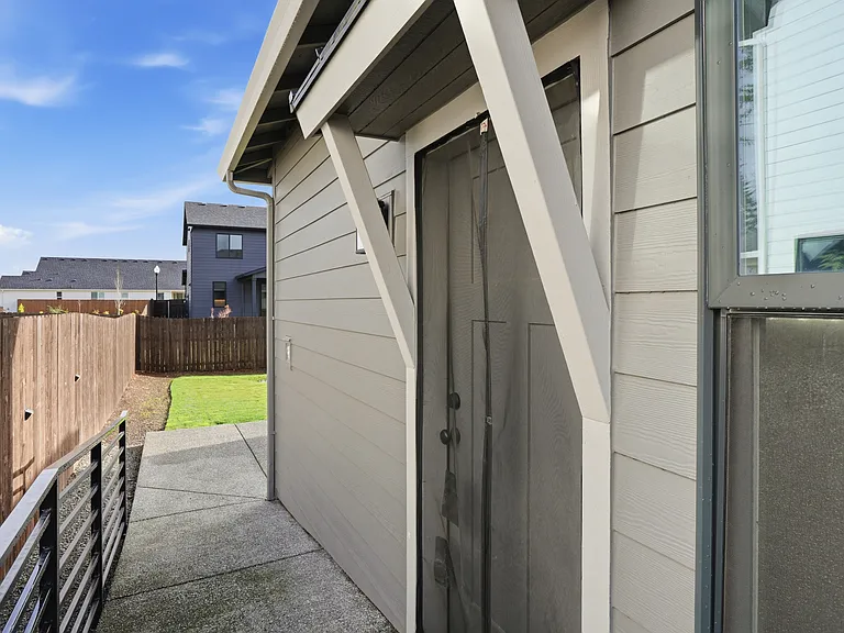 8211 NE 168th Pl — Photo 19