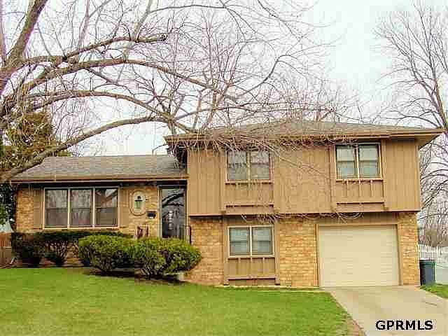 1st image of 1701 Thomas Dr