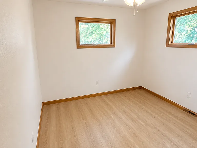 3316 Midway Dr — Photo 4