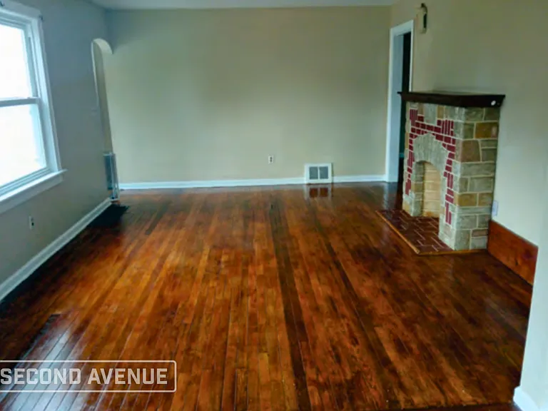 1442 W 19th St — Photo 4