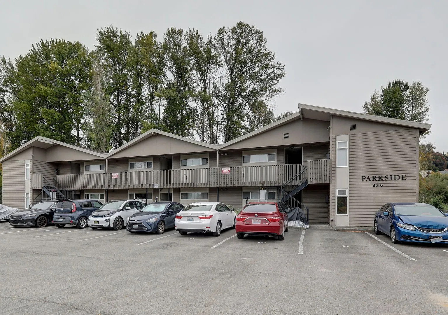 Parkside Apartments — Photo 1