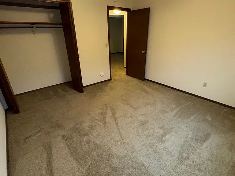 420 N East Park Ln — Photo 9