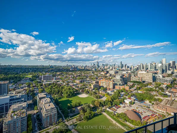 50 Ordnance St, Toronto, ON