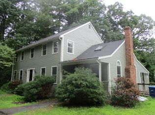 35 Old Willard Rd, Leominster, MA 01453